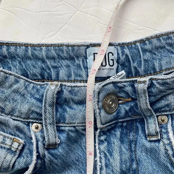 BDG Edie slim fit high rise jeans, raw hem. Medium/light wash. Women’s size 25 - Picture 9 of 14